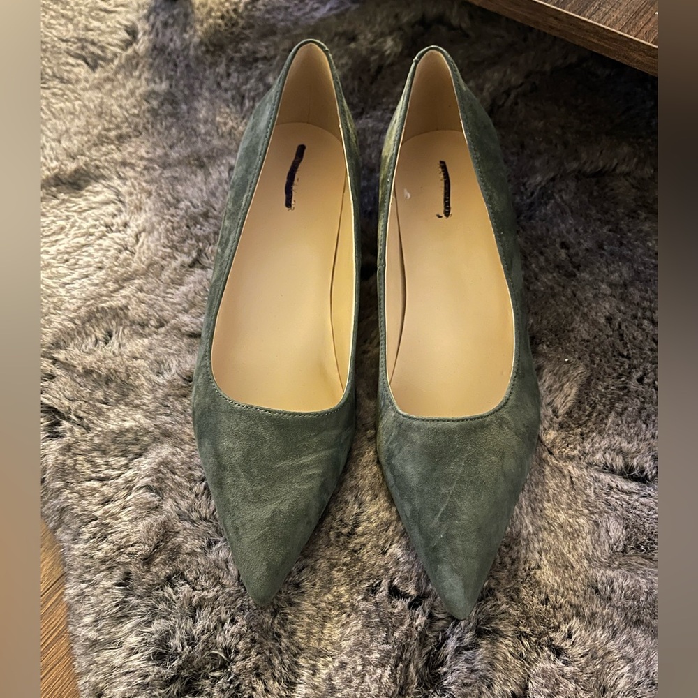 Ann Taylor Green Kitten Heels